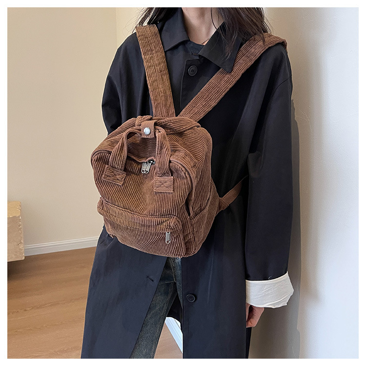 Kord-Rucksack für Damen ⎜ Modischer Mini-Rucksack aus weichem Cord mit verstellbaren Schulterriemen