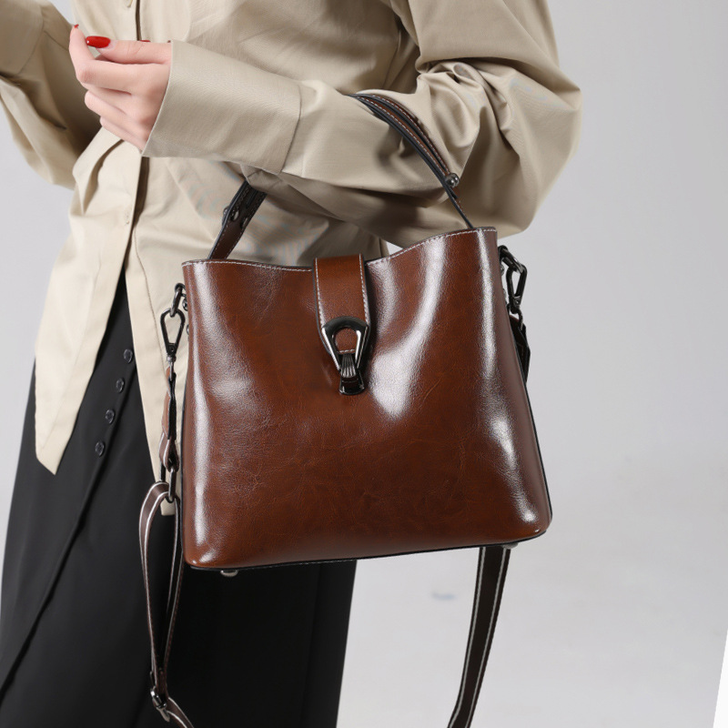 Schultertasche für Damen ⎜ Elegante Umhängetasche im Bucket-Stil mit abnehmbarem Gurt für Alltag und Büro