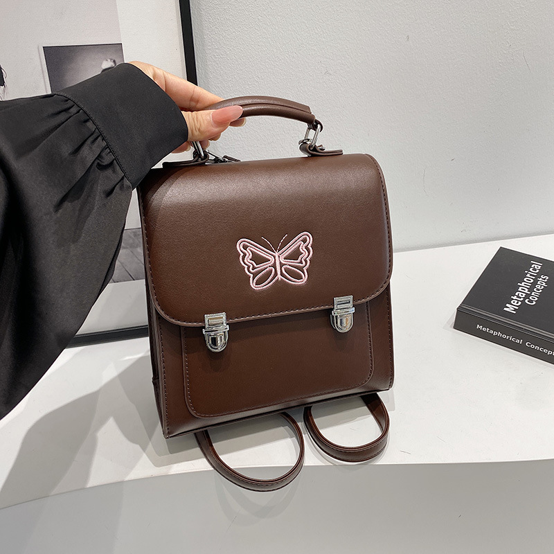 Rucksack für Damen ⎜ Modischer Alltagsrucksack mit Schmetterlings-Applikation und praktischem Design