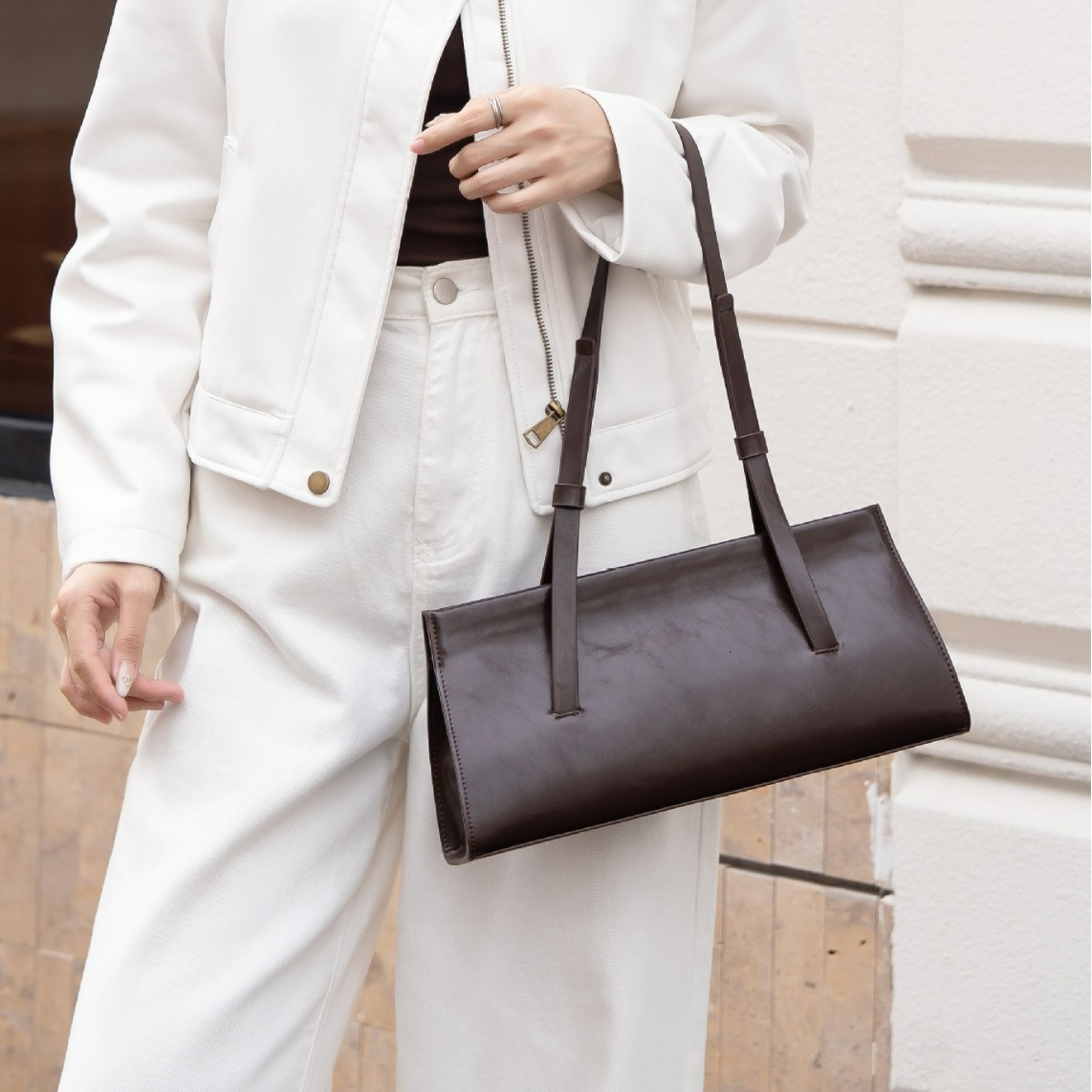 Schultertasche für Damen ⎜ Elegante Underarm-Bag in Lederoptik mit langem Henkel für Alltag und Büro-Outfits