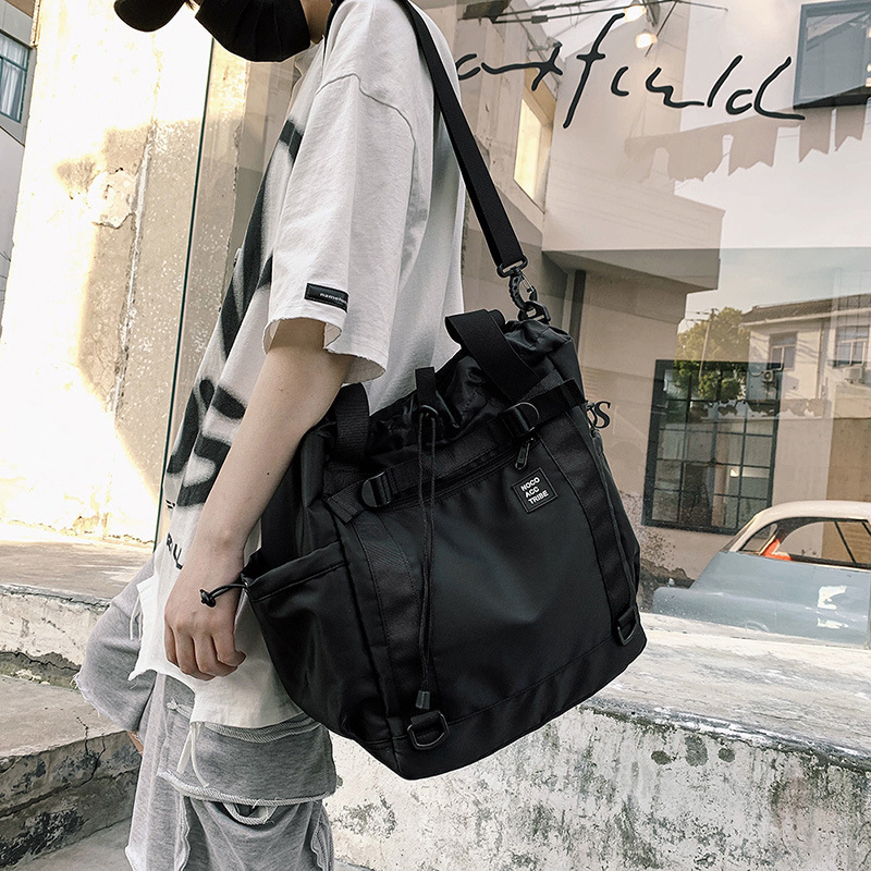 Handtasche für Damen und Herren ⎜ Robuste Freizeittasche mit Kordelzug und Außentaschen für Alltag und Outdoor