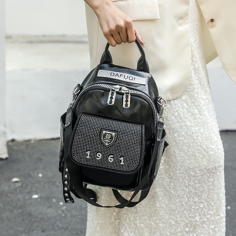 Damen Rucksack ⎜ Modischer Glitzer-Rucksack mit Strassdetails und großer Kapazität für Alltag und Freizeit