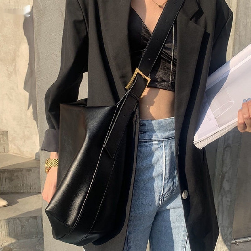 Damen Schultertasche aus Weichem Kunstleder ⎜ Lässige Hobo Bag mit Großem Stauraum und Bequemem Tragekomfort
