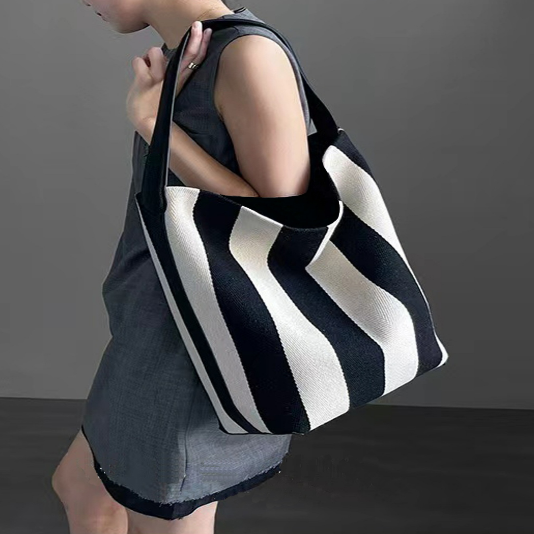 Canvas Tasche für Damen ⎜ Gestreifte Umhängetasche mit breitem Trageriemen für Alltag und Freizeit
