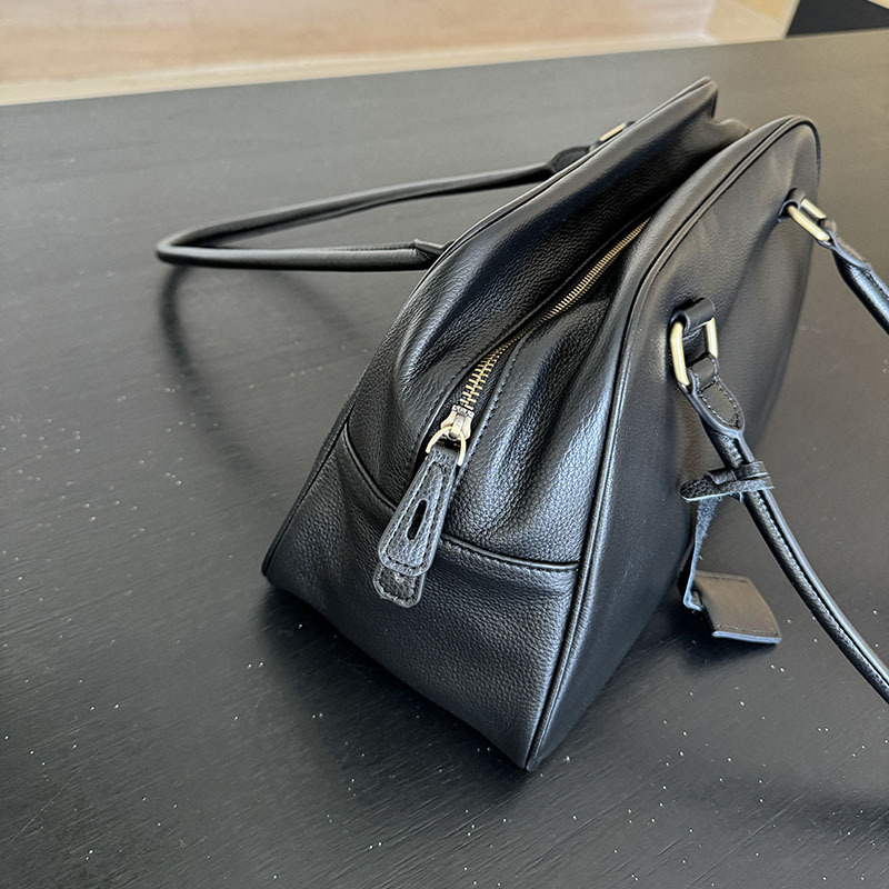 Damen Schultertasche in Lederoptik ⎜ Geräumige Handtasche mit Langen Henkeln für Alltag und Büro