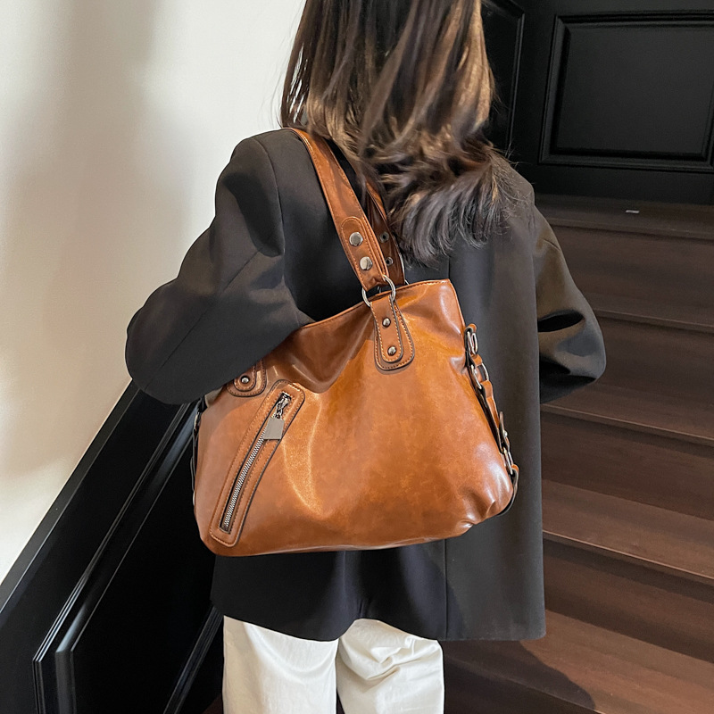 Schultertasche für Damen ⎜ Große Umhängetasche in Lederoptik mit Reißverschluss und viel Stauraum