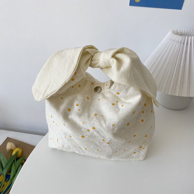 Lunchbag im Japanischen Stil ⎜ Praktische Tasche mit verspielten Hasenohren und fröhlichem Blumenmuster