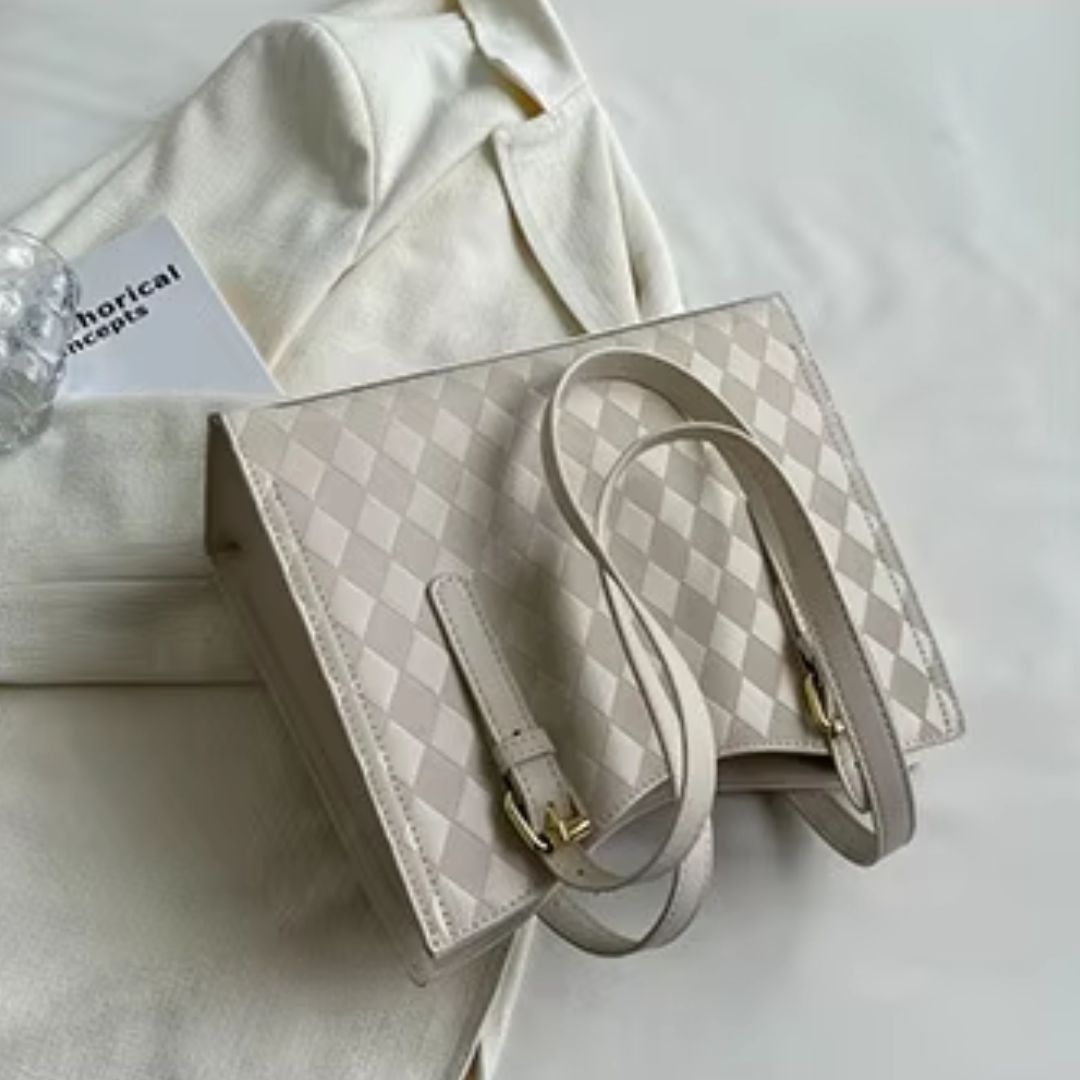 Handtasche für Damen ⎜ Geräumige Schultertasche mit Rautenmuster und verstellbarem Riemen