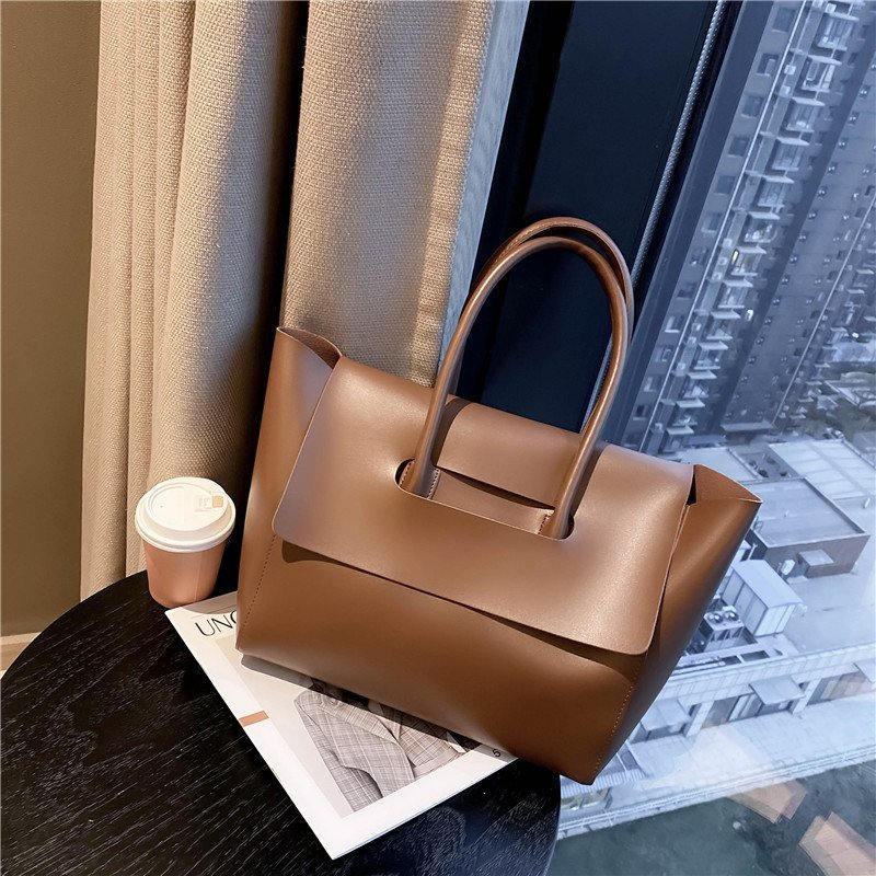 Handtasche für Damen ⎜ Große Schultertasche mit viel Stauraum und schlichtem elegantem Design