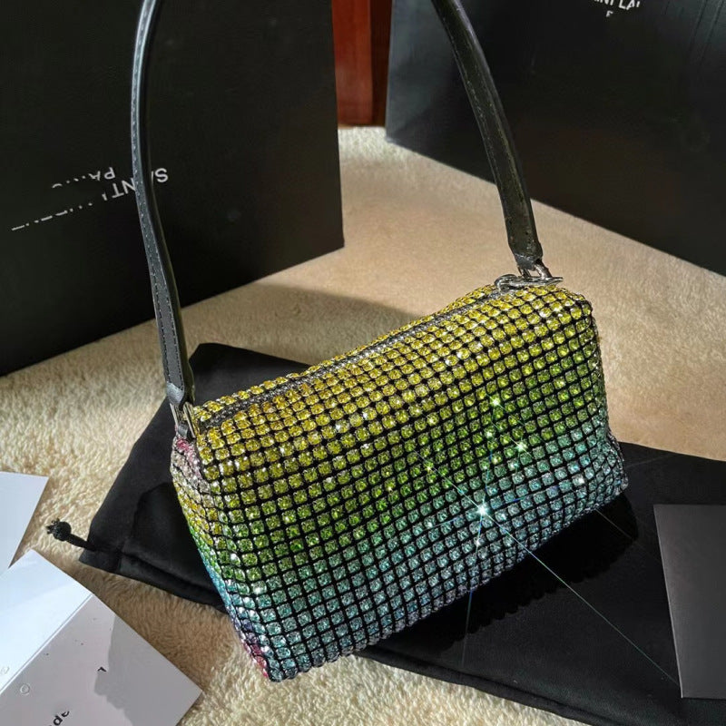 Abendtasche für Damen ⎜ Glänzende Mini-Bag mit Strassbesatz und fester Form für elegante Auftritte und Events