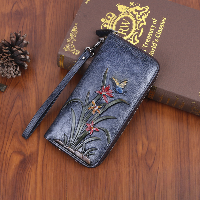 Lange Damen Geldbörse aus Leder ⎜ Retro Clutch mit Blumenprägung und vielen Kartenfächern