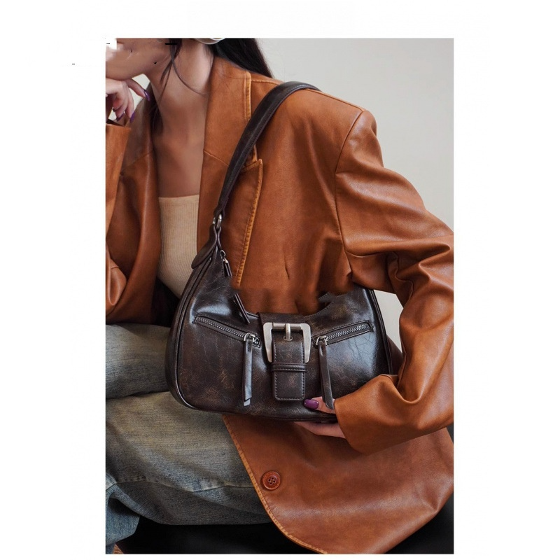 Retro Damen Schultertasche ⎜ Stylische Underarm-Tasche in Halbmond-Form aus Kunstleder