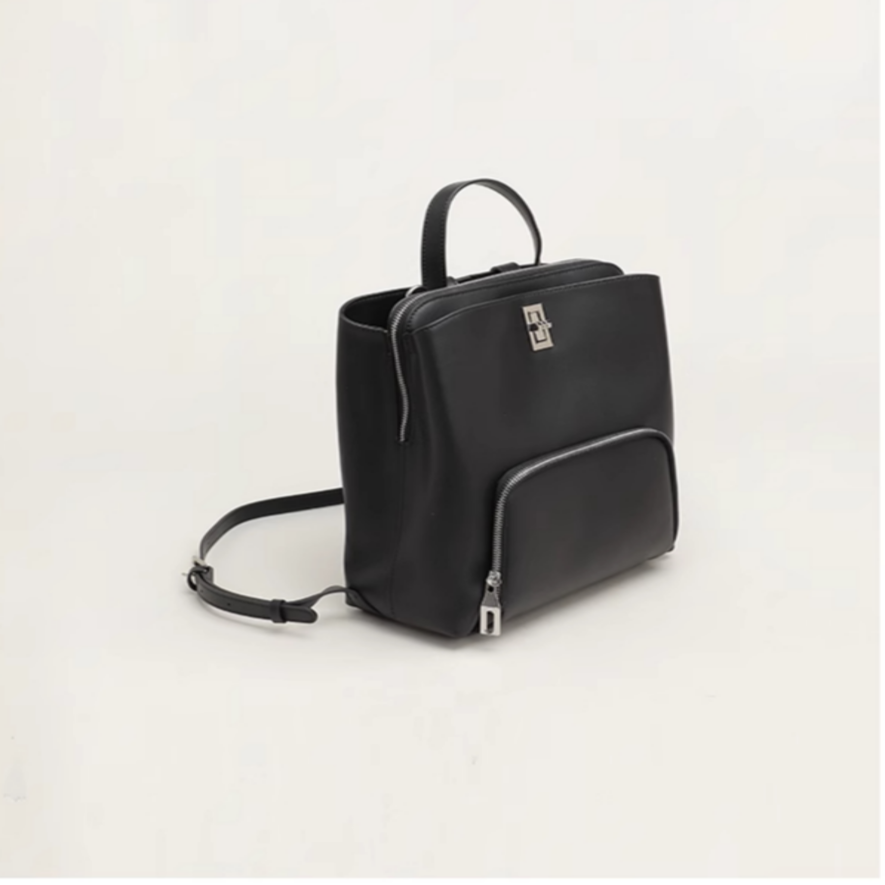Lederrucksack für Damen ⎜ Schlichtes Design mit Reißverschluss und verstellbaren Trägern