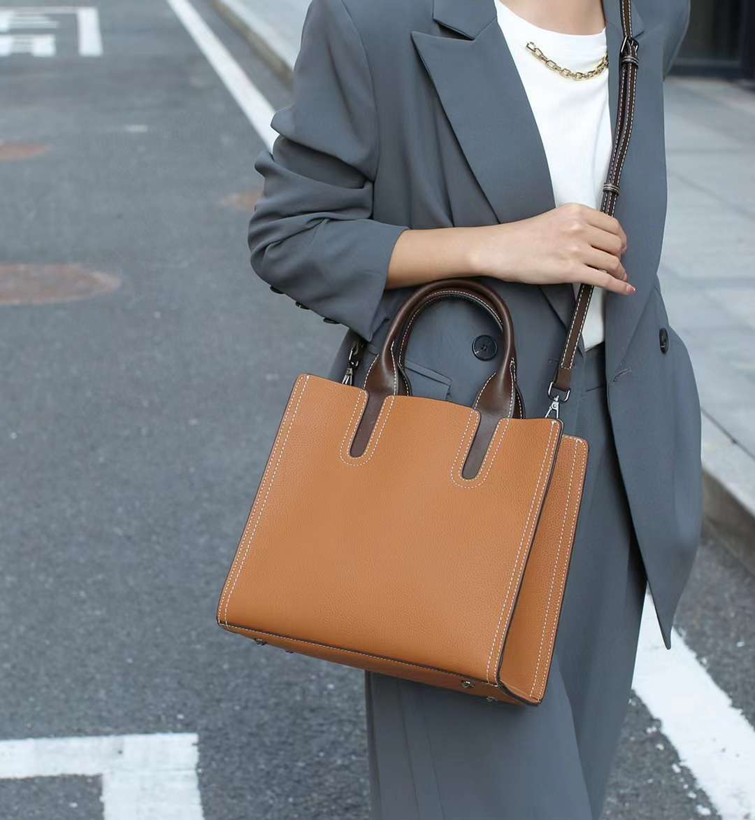 Große Handtasche für Damen ⎜ Stilvolle Schultertasche aus hochwertigem Leder mit viel Stauraum