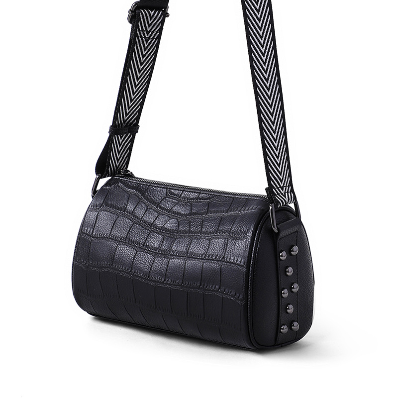 Schultertasche aus Leder ⎜ Modische Umhängetasche mit breitem Gurt und praktischem Reißverschlussfach