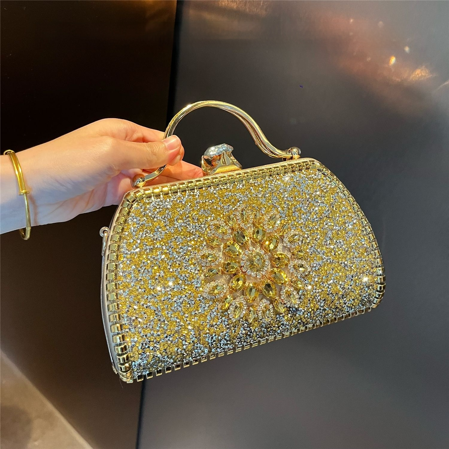 Abendtasche mit Strass für Damen ⎜ Glitzernde Clutch mit Griff für festliche Anlässe und elegante Events