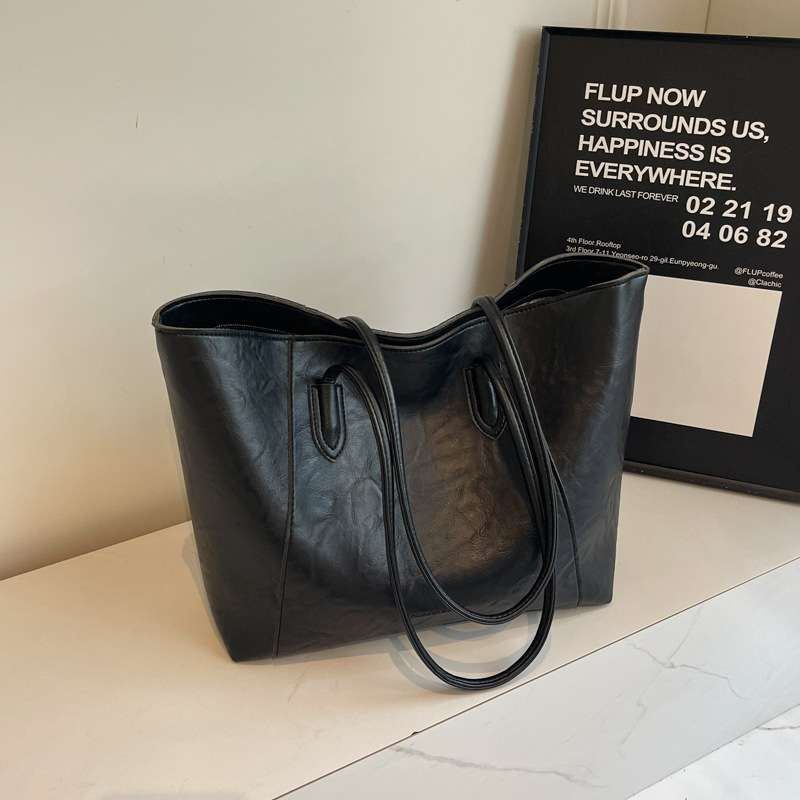 Große Umhängetasche für Damen ⎜ Elegante Tote Bag mit Geräumigem Innenraum und Robusten Griffen