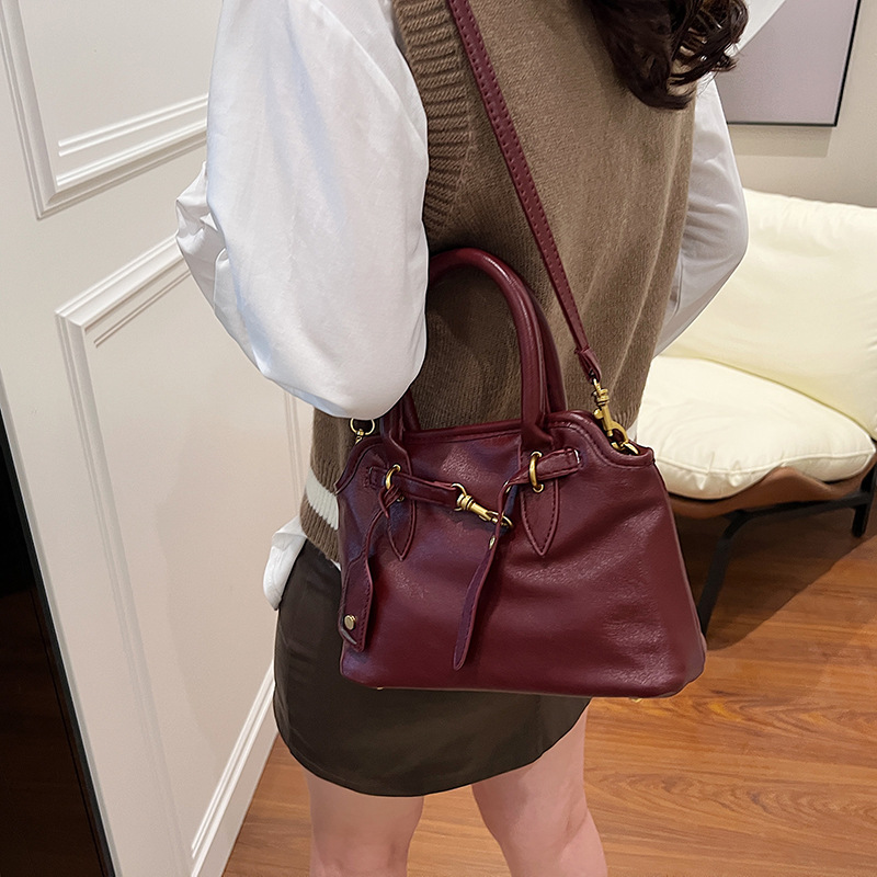Handtasche für Damen ⎜ Retro-Boston-Bag mit großem Stauraum und festen Henkeln für Alltag und Büro