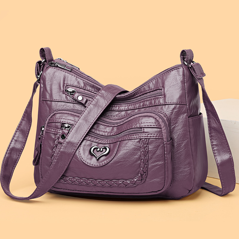 Schultertasche für Damen ⎜ Sommerliche Umhängetasche mit großem Stauraum und stilvollem Herzdetail vorne