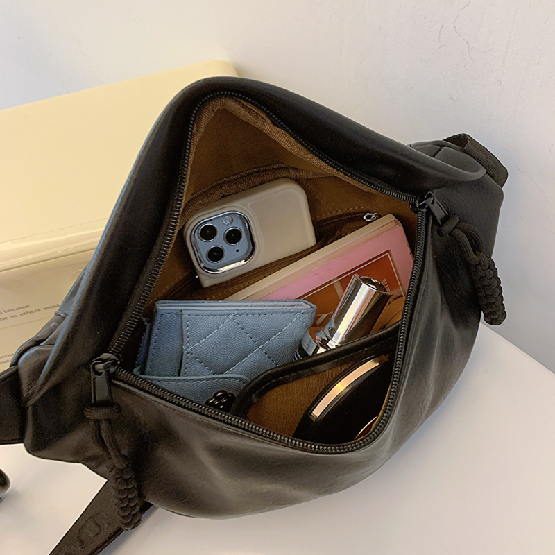 Gürteltasche aus Kunstleder für Damen ⎜ Schlichte Bauchtasche mit verstellbarem Gurt für Alltag und Reisen