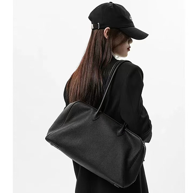Handtasche für Damen ⎜ Geräumige Schultertasche in Lederoptik mit elegantem Design und stabilem Tragegriff