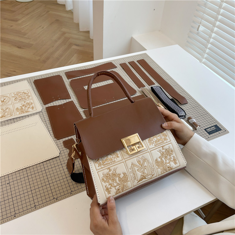Handtasche für Damen ⎜ Elegante Umhängetasche mit Vintage-Muster und stabilem Tragegriff für Alltag und Büro