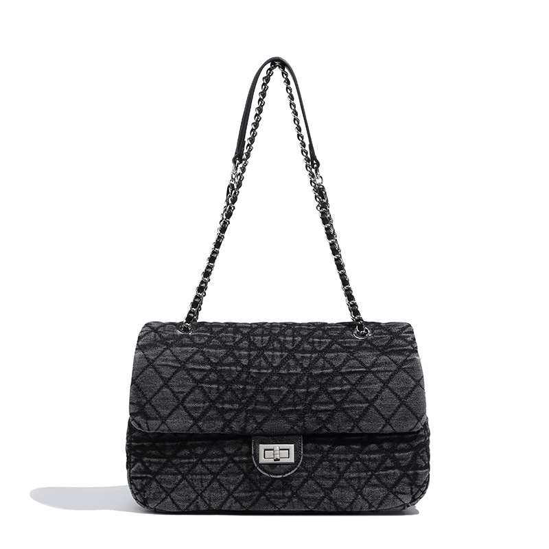 Damentasche im Quilted-Design ⎜ Elegante Schultertasche mit Kettenriemen und stilvollem Verschluss