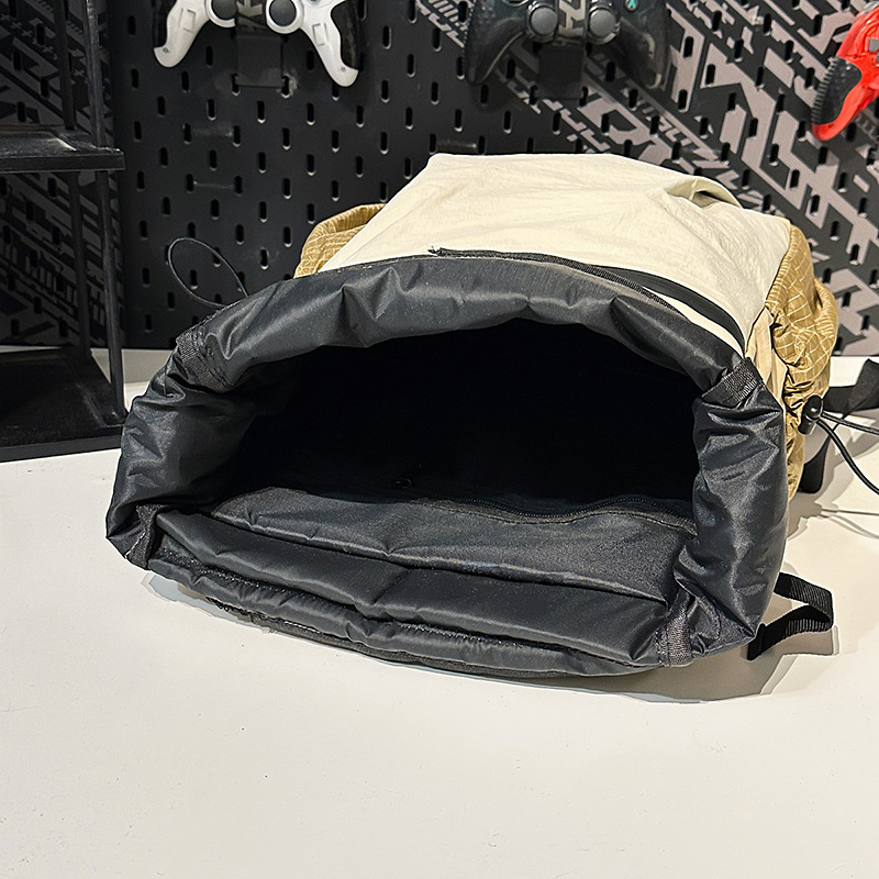 Rucksack für Damen und Herren ⎜ Leichter Tagesrucksack mit großem Stauraum für Reise und Alltag