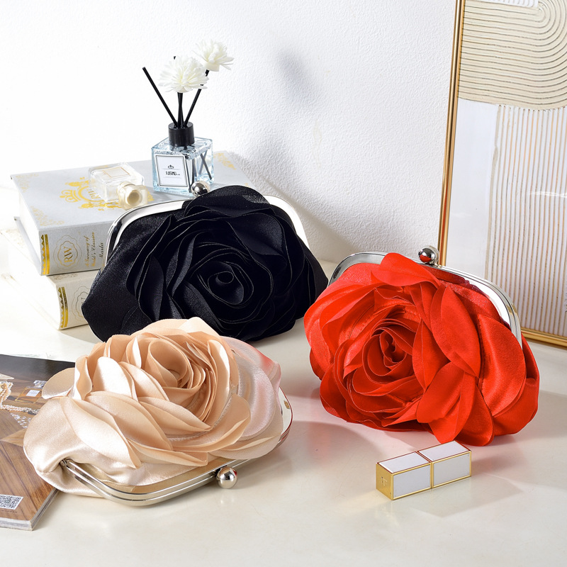 Clutch für Damen ⎜ Elegante Abendtasche in Blumenform mit glänzendem Metallverschluss