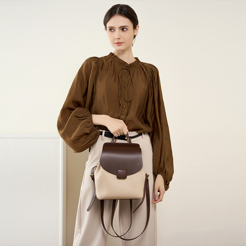 Damen Rucksack aus Kunstleder ⎜ Kompakter Tagesrucksack mit großem Stauraum für Reisen und Alltag