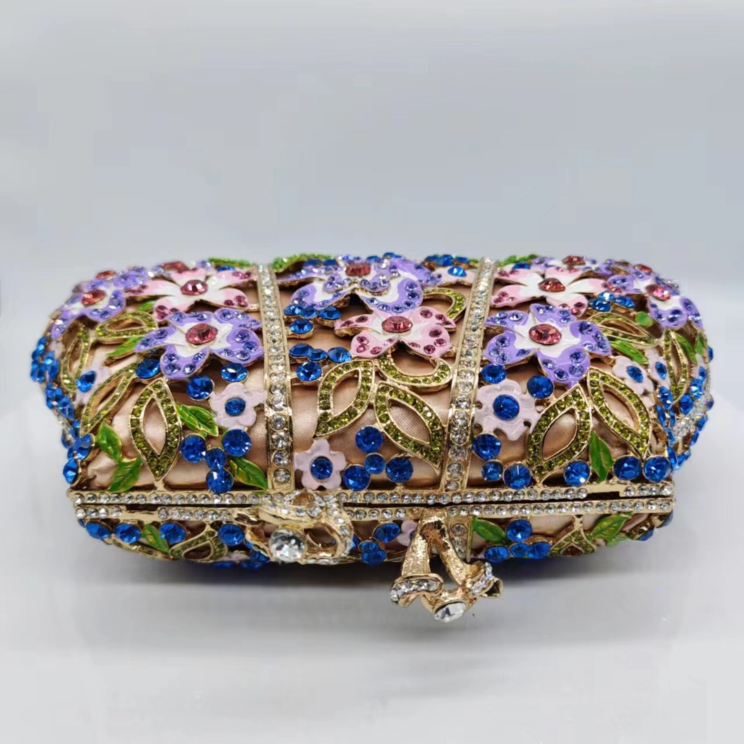 Blumen-Clutch für Damen ⎜ Funkelnde Abendtasche mit Glitzersteinen und emailliertem Blumendesign