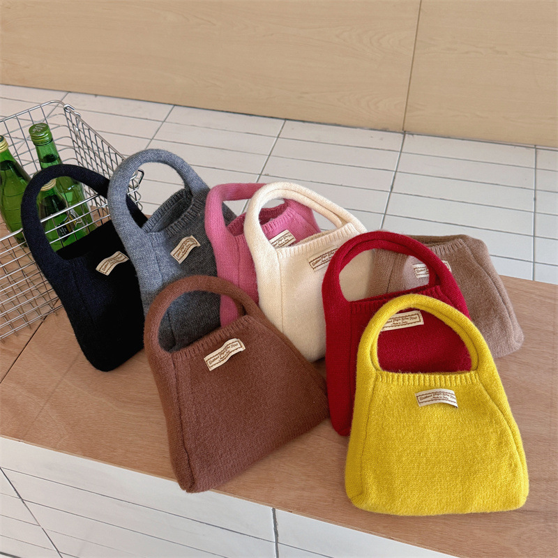 Handtasche für Damen ⎜ Weiche Tragetasche aus Wollstoff in Unifarben für stilvolle Outfits und Alltag