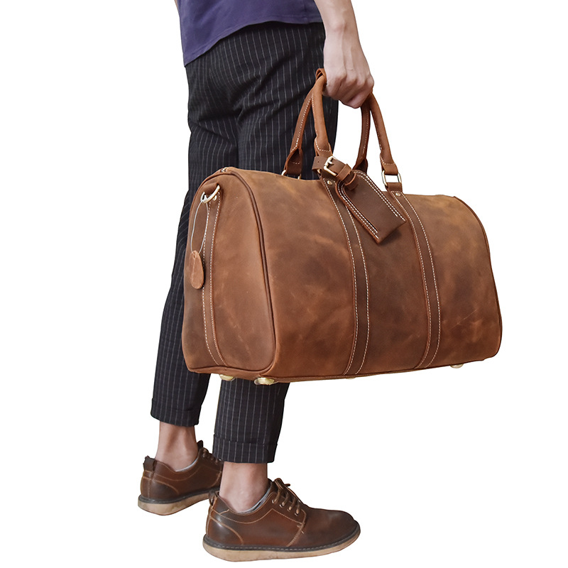 Leder Reisetasche für Herren ⎜ Robuste Umhängetasche mit verstellbarem Riemen und Stauraum
