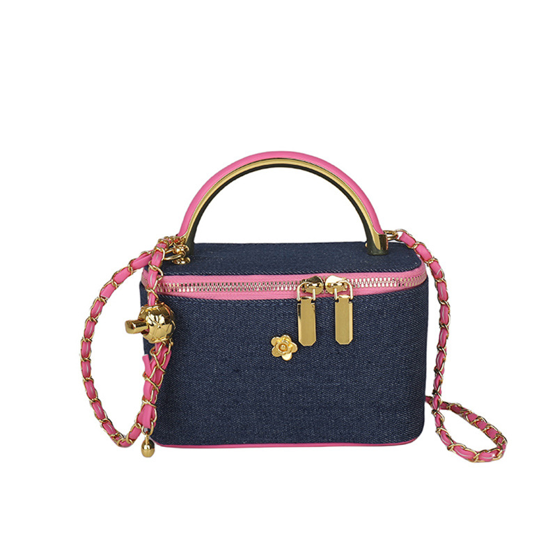 Modische Umhängetasche für Damen ⎜ Kompakte Tasche mit auffälligem Farbkontrast und Goldakzenten