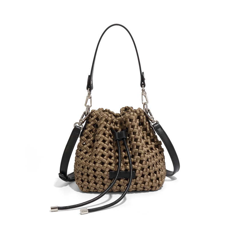 Handtasche für Damen ⎜ Hochwertige Beuteltasche mit handgeflochtenem Design und verstellbarem Trageriemen