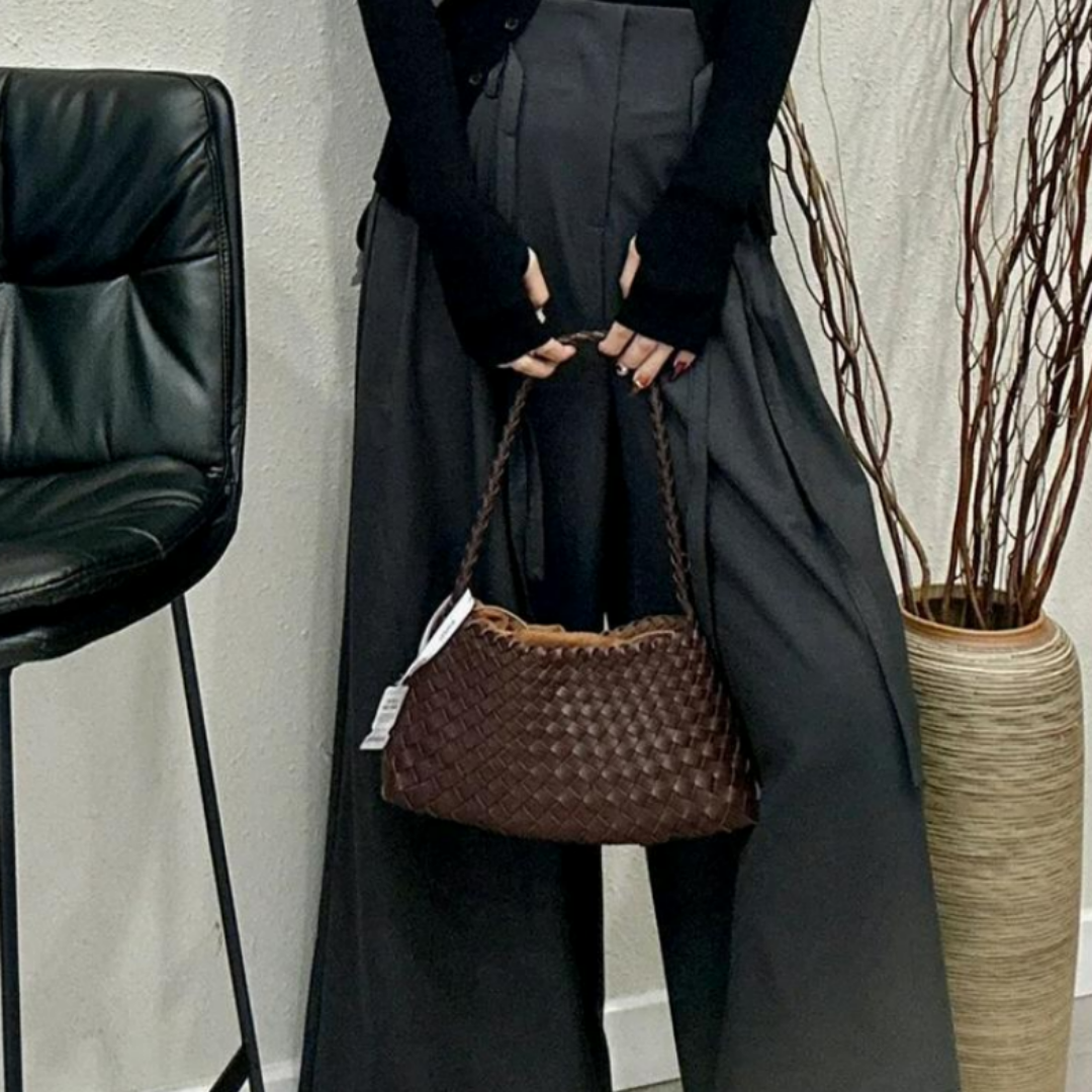 Schultertasche für Damen ⎜ Geflochtene Ledertasche im Beutelstil mit Kordelzug für stilvolle Outfits
