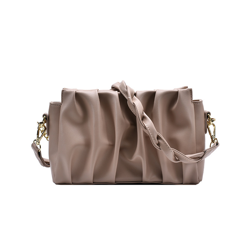 Kleine Damen Schultertasche ⎜ Modische Umhängetasche mit Faltenoptik und Stilvollem Kettenriemen