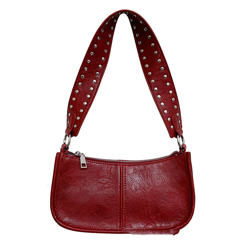 Schultertasche für Damen ⎜ Glänzende Halbmondtasche in Lederoptik mit Nietenriemen für vielseitige Alltagslooks