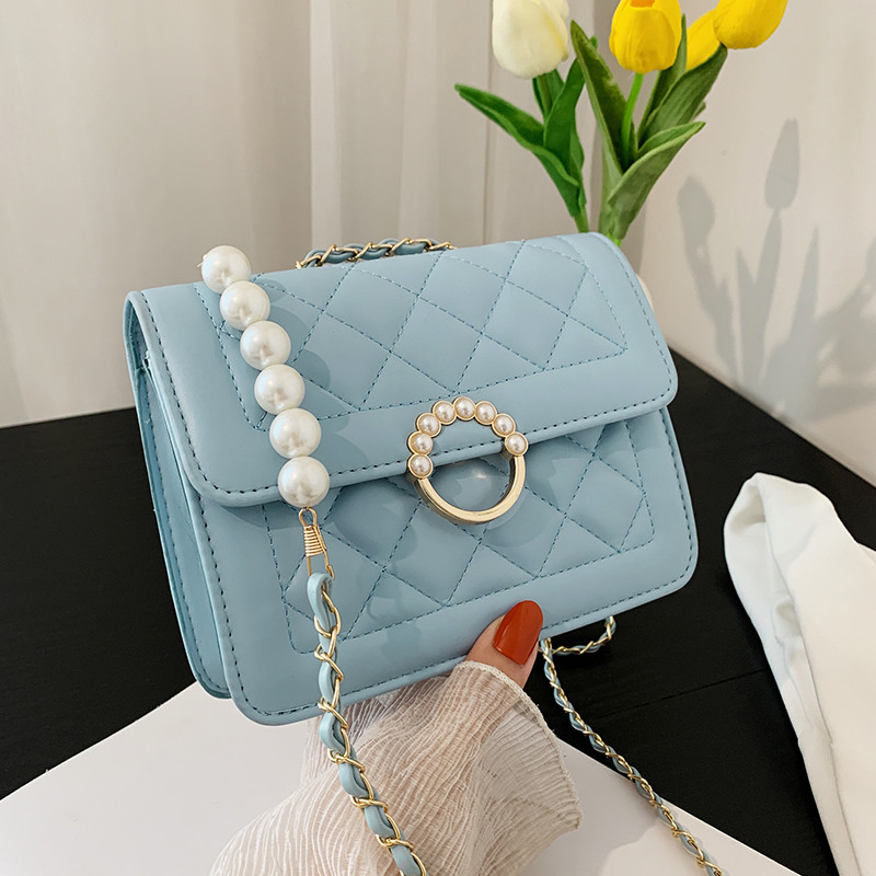 Handtasche für Damen ⎜ Elegantes Design mit Kettenriemen und Perlendetail für stilvolle Auftritte