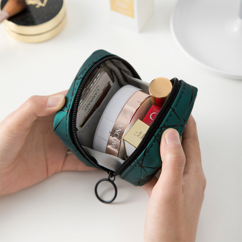 Mini Kosmetiktasche für Damen ⎜ Wasserabweisendes Etui für Lippenstift und Kleinteile