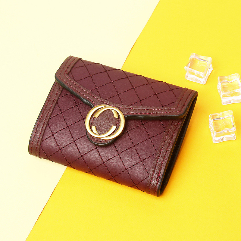 Damen Geldbörse mit Druckknopf ⎜ Kurze Brieftasche mit Rautensteppung und Fächern für Karten und Münzen