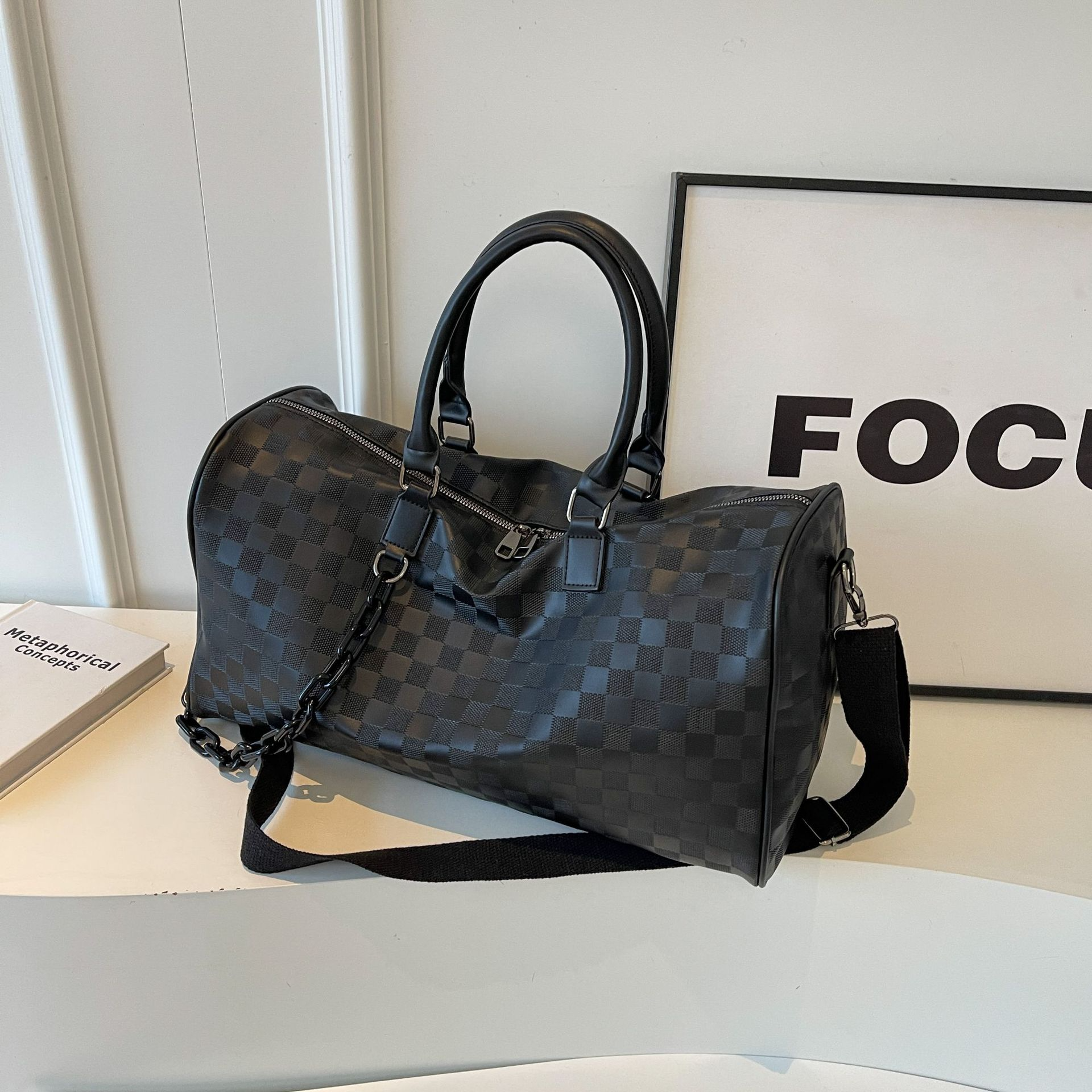 Reisetasche mit großem Volumen ⎜ Robuste Schultertasche für Wochenendtrips, Sport und Alltag