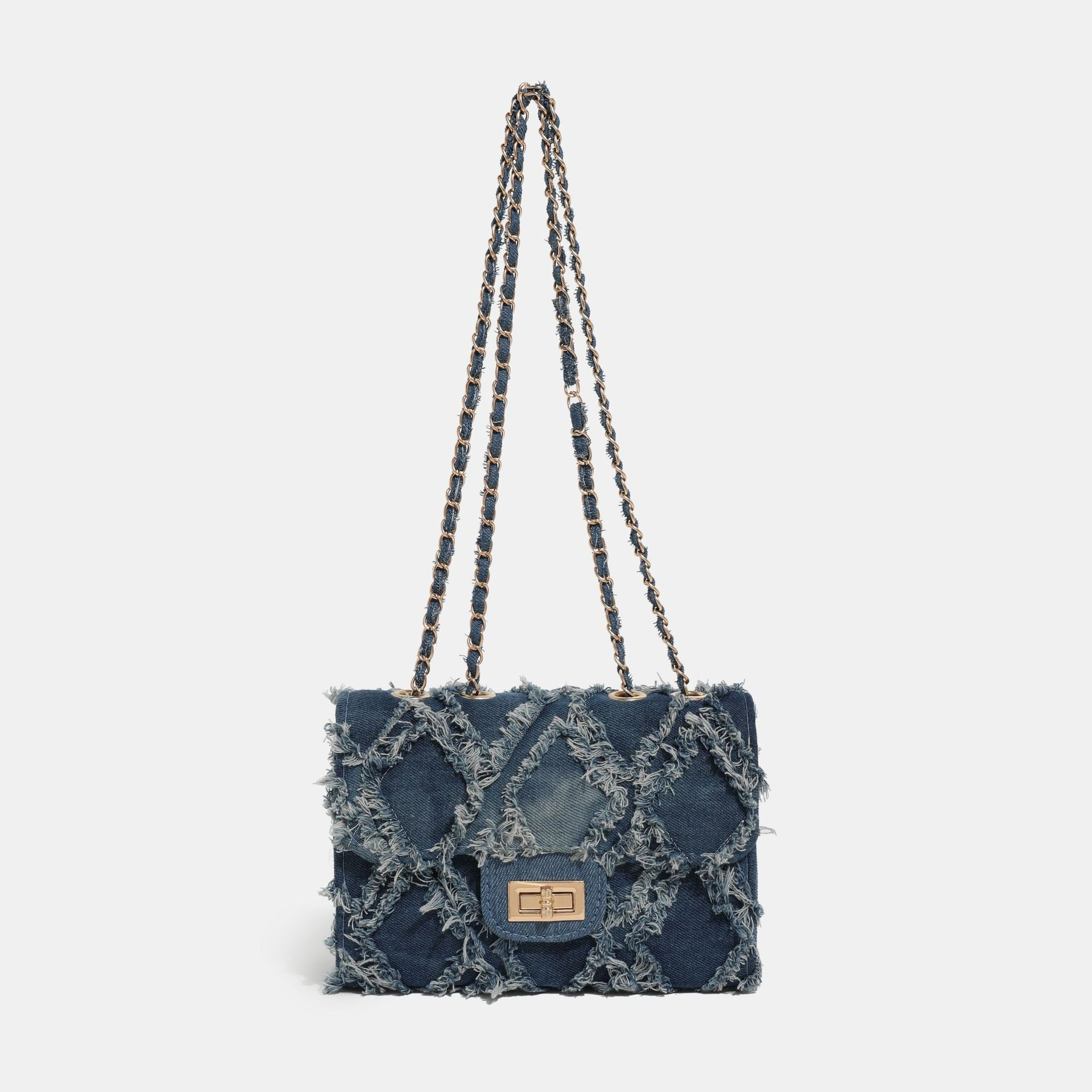 Damen Schultertasche aus Denim ⎜ Modische Umhängetasche mit Kettenriemen und Rautensteppung im Used-Look