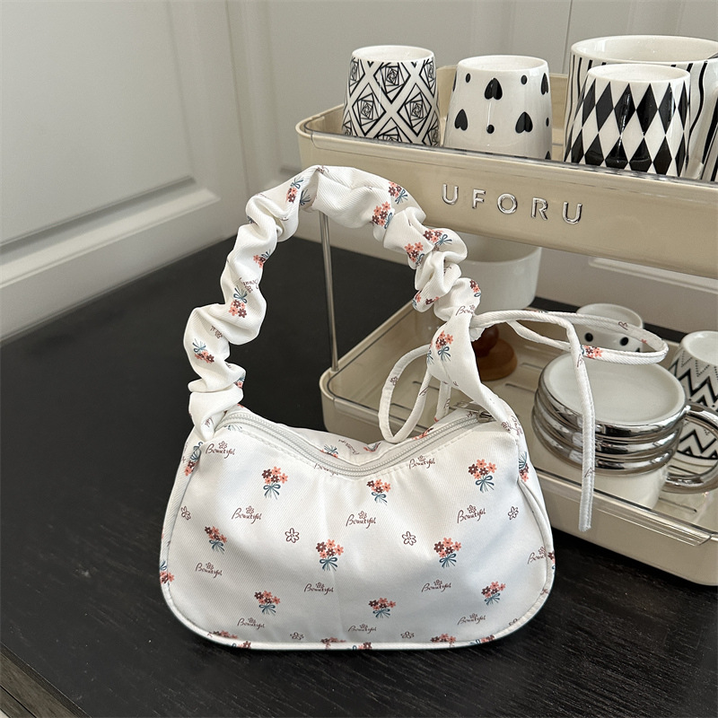 Schultertasche für Damen ⎜ Frische Blumendruck Umhängetasche im Street-Style für den Alltag
