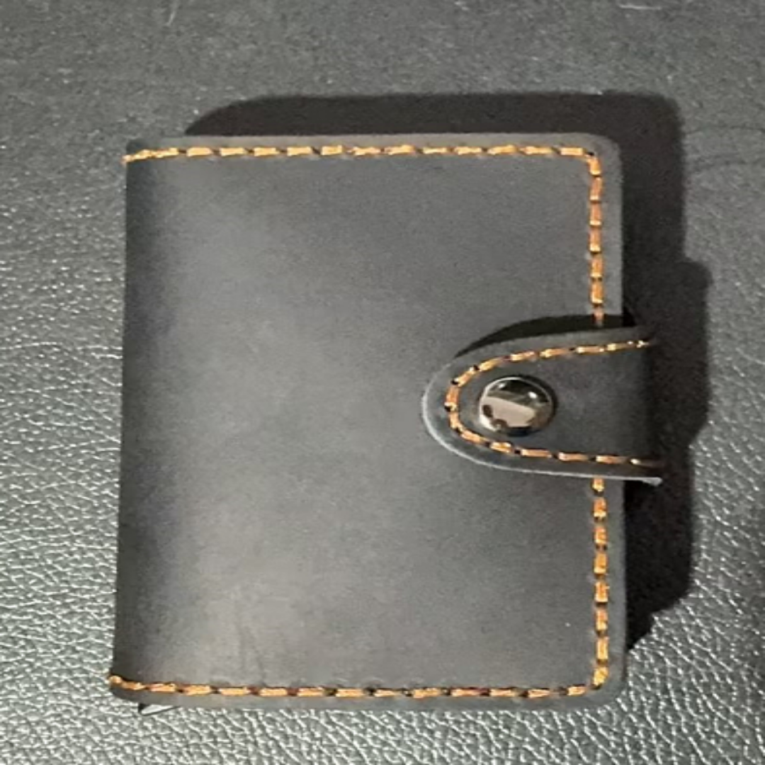 Kartenetui aus Leder für Herren ⎜ Kompakter Kartenhalter im Vintage-Stil mit Druckknopfverschluss