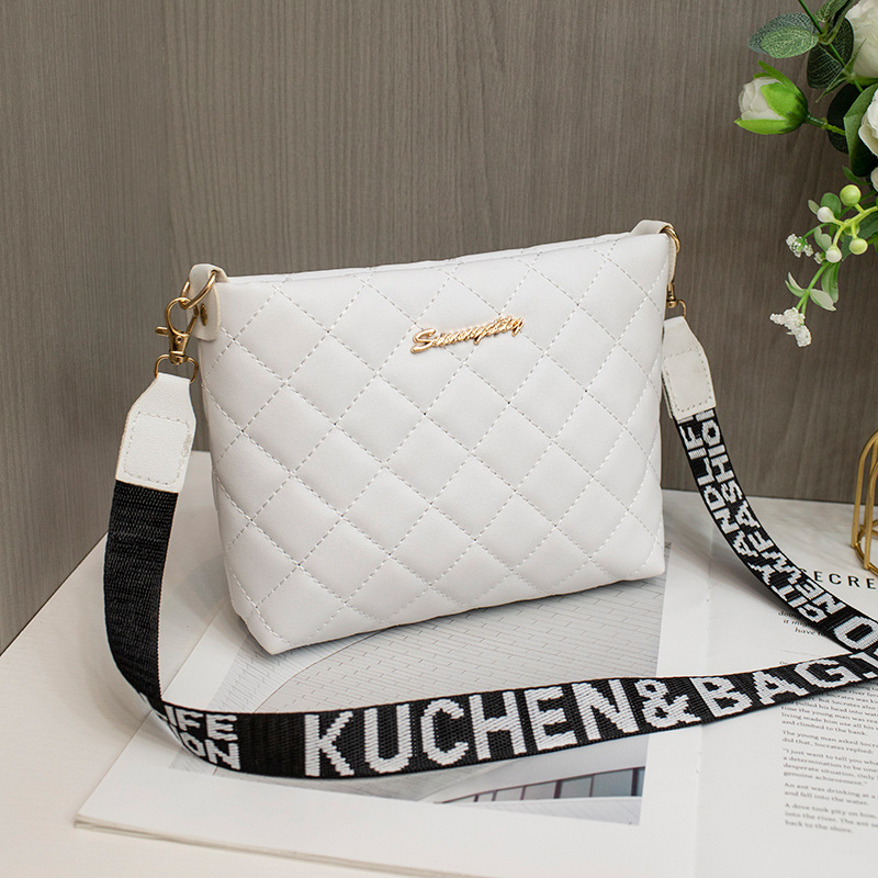Damen Umhängetasche ⎜ Kleine Schultertasche mit Steppmuster und Verstellbarem Tragegurt