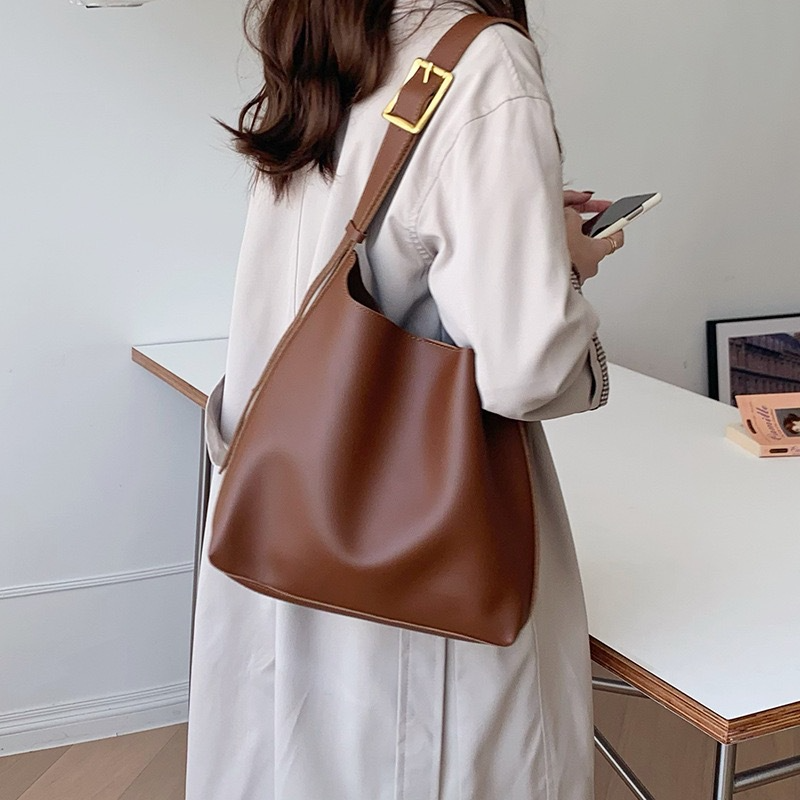 Bucket Bag für Damen ⎜ Modische Schultertasche mit verstellbarem Gurt und viel Stauraum für unterwegs