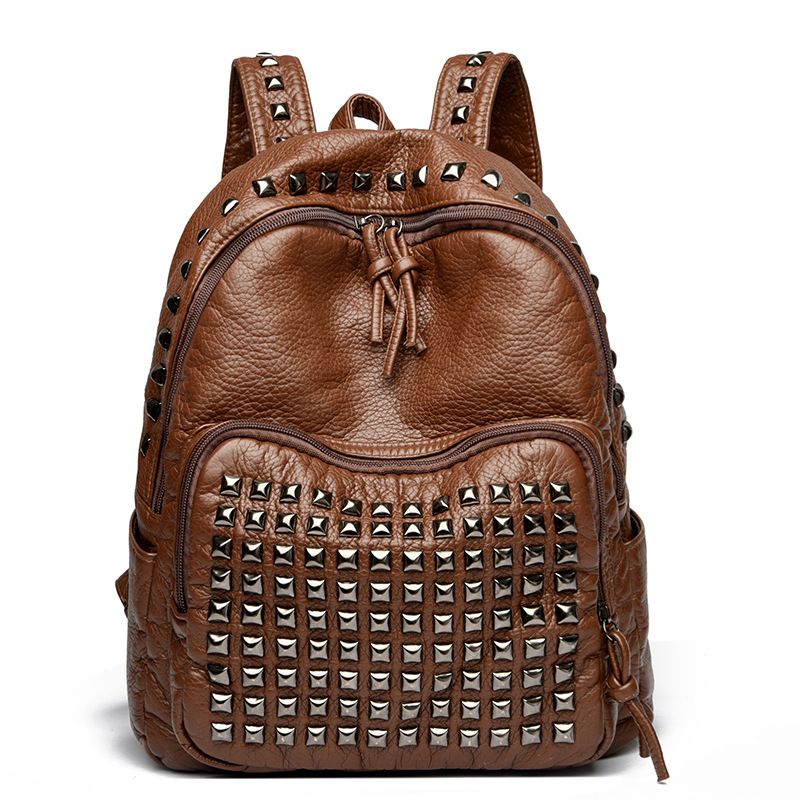 Damen Rucksack mit Nieten ⎜ Robuster Cityrucksack aus Kunstleder mit großer Kapazität für Reisen und Alltag