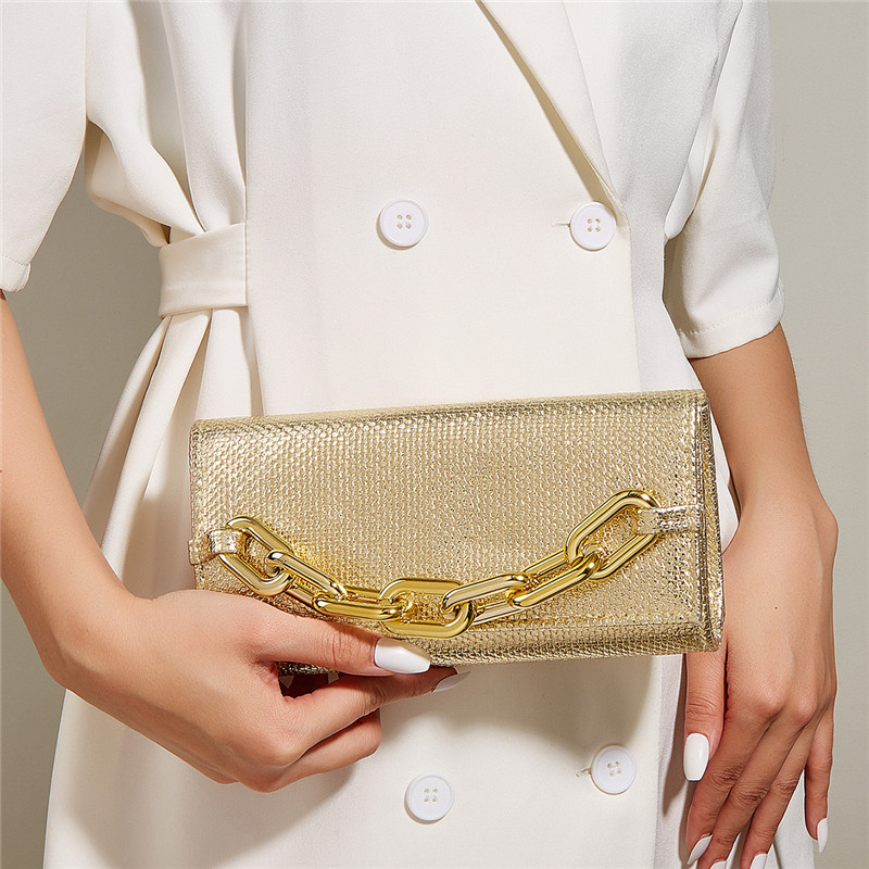 Handtasche für Damen ⎜ Elegante Clutch mit Schlangenhaut-Muster und Kettenriemen für Abendveranstaltungen