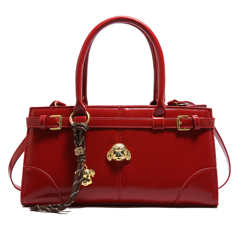 Handtasche für Damen ⎜ Modische Schultertasche mit Zieranhänger und Trageriemen für Alltag und Ausgehen